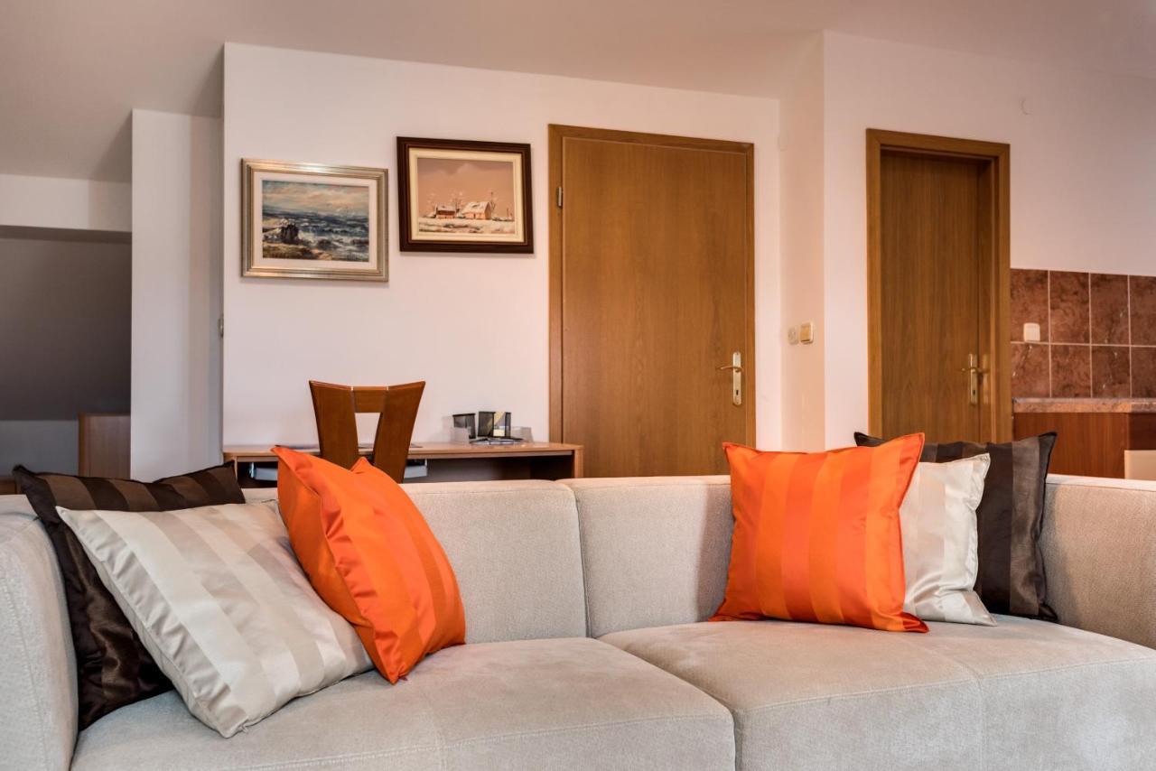 Studio Maslina Apartment Sibenik Bagian luar foto