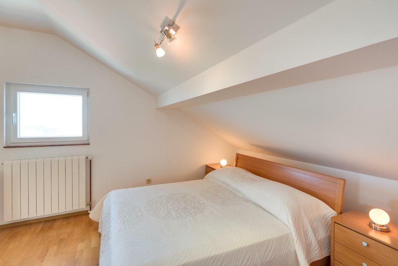 Studio Maslina Apartment Sibenik Bagian luar foto