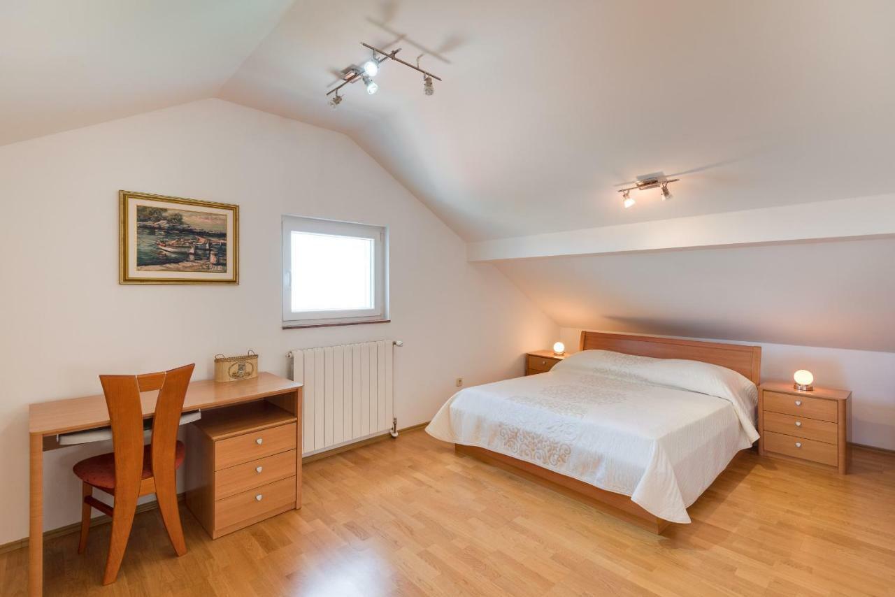 Studio Maslina Apartment Sibenik Bagian luar foto